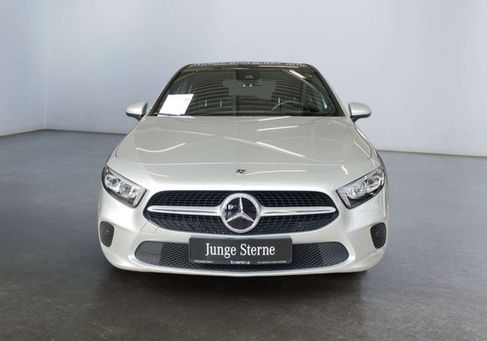 Mercedes-Benz A 180, 2021 3