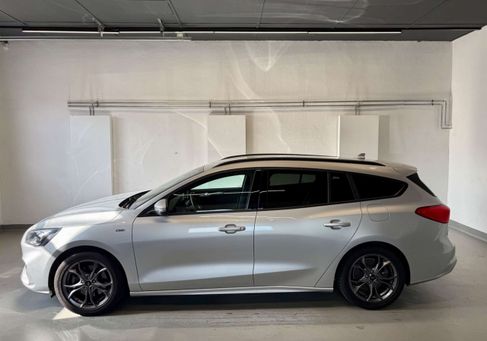 Ford Focus, 2022 3