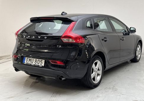 Volvo V40, 2018