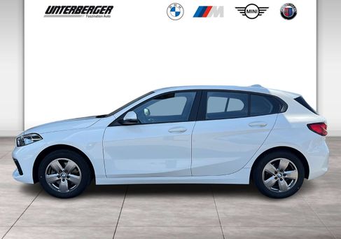 BMW 118, 2023