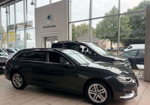 Audi A4, 2022