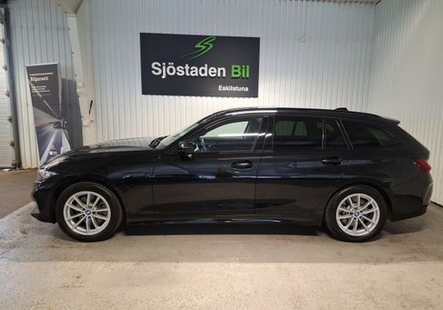 BMW 330, 2024 3