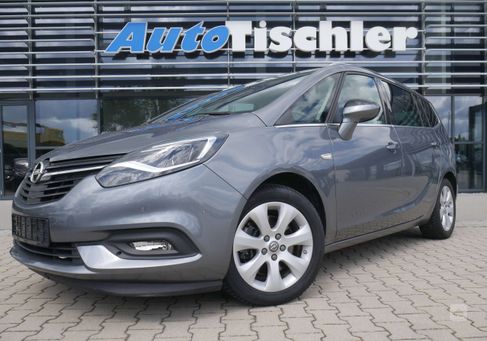 Opel Zafira, 2018