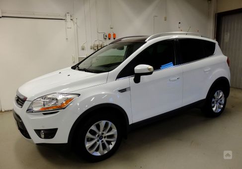 Ford Kuga, 2012