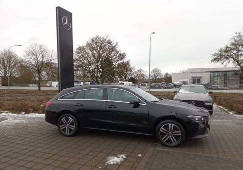 Mercedes-Benz CLA 250, 2022