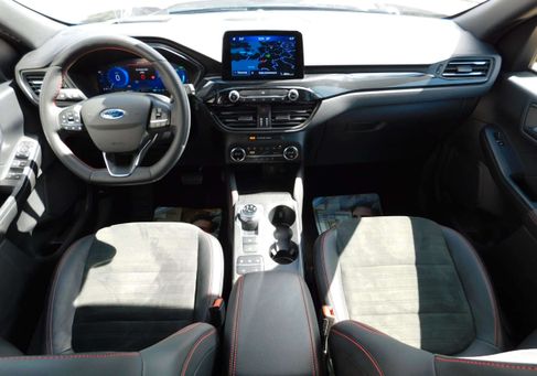 Ford Kuga, 2022