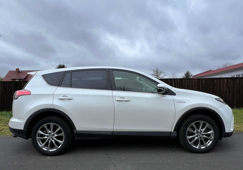 Toyota, 2018 3