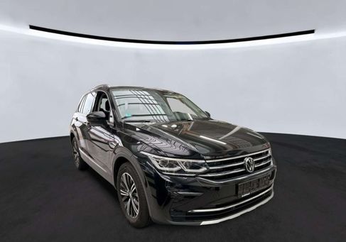 Volkswagen Tiguan, 2022