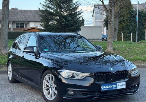 BMW 330, 2018