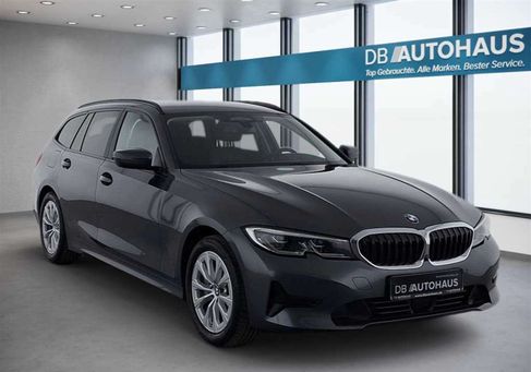 BMW 330, 2021
