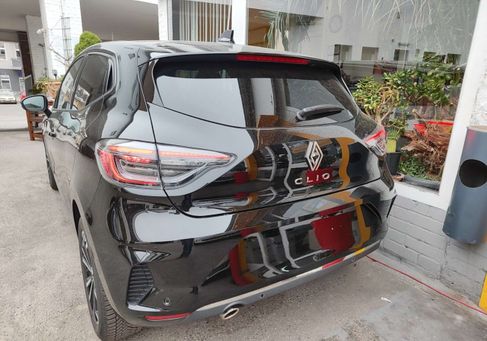 Renault Clio, 2025