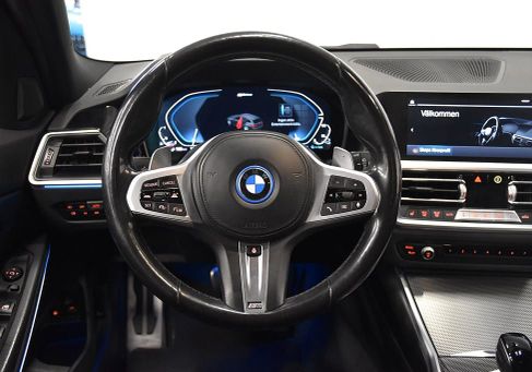 BMW 330, 2022 2