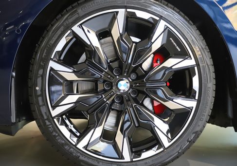 BMW 530, 2026