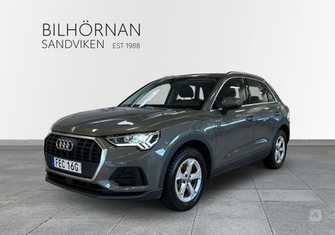 Audi Q3, 2022