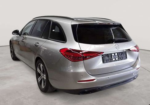 Mercedes-Benz C 300, 2022
