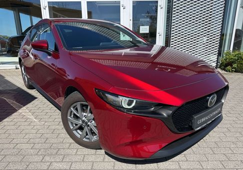 Mazda 3, 2022