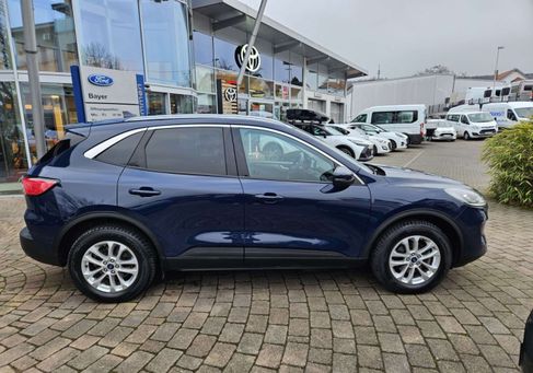 Ford Kuga, 2022