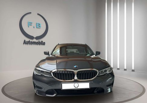 BMW 320, 2022