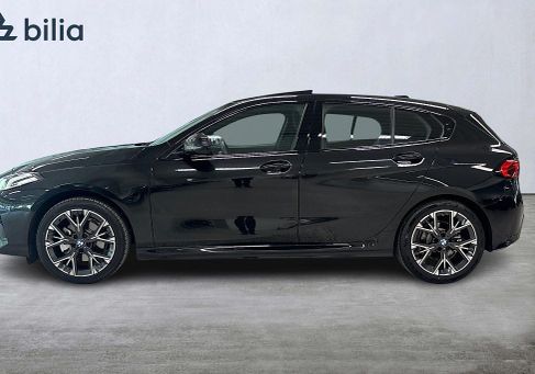 BMW 120, 2026 3