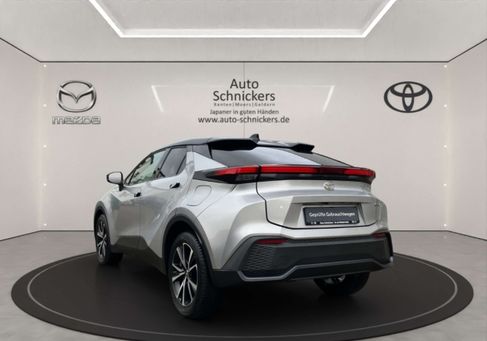 Toyota C-HR, 2025 3