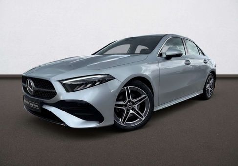 Mercedes-Benz A 200, 2025