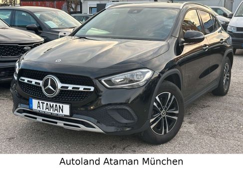 Mercedes-Benz GLA 180, 2023