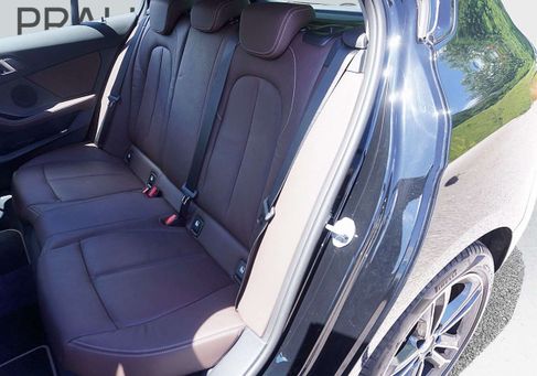 BMW 118, 2023