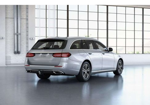 Mercedes-Benz E 200, 2021