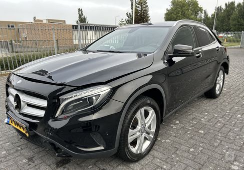 Mercedes-Benz GLA 180, 2016