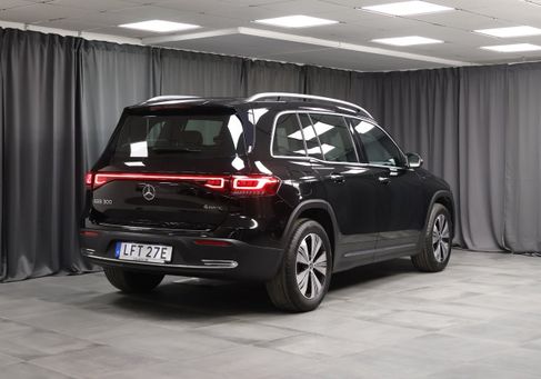 Mercedes-Benz EQB, 2023