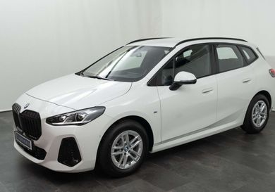 BMW 220, 2024