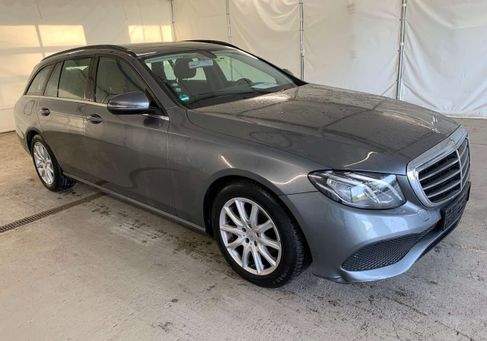 Mercedes-Benz E 220, 2019 2