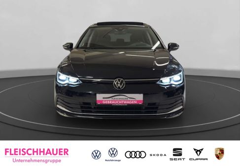 Volkswagen Golf, 2022