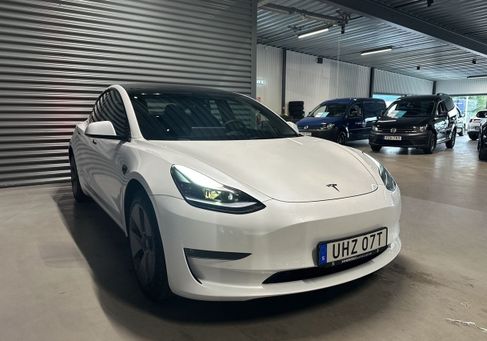 Tesla Model 3, 2021 3