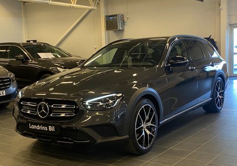 Mercedes-Benz E 400, 2022