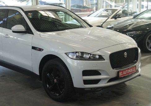 Jaguar F-Pace, 2017
