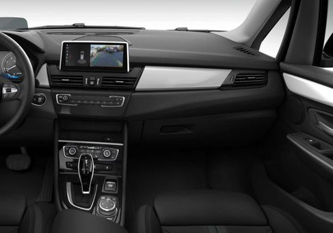 BMW 218, 2022 3