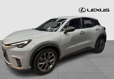 Lexus, 2025