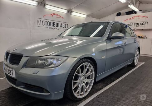 BMW 325, 2005