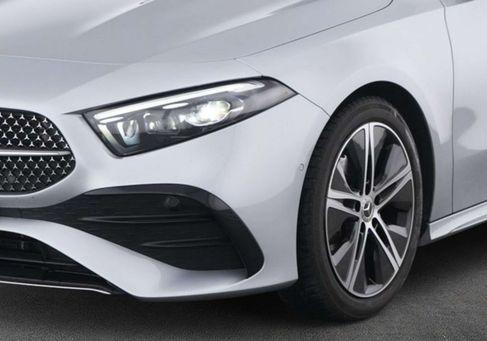 Mercedes-Benz A 200, 2025 3