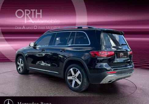 Mercedes-Benz GLB 200, 2022