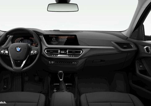 BMW 116, 2024