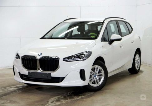 BMW 225, 2023