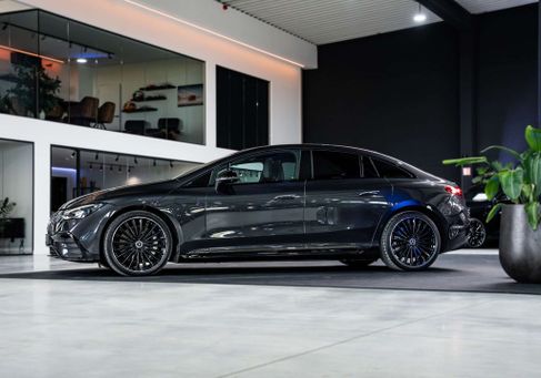 Mercedes-Benz EQE, 2022