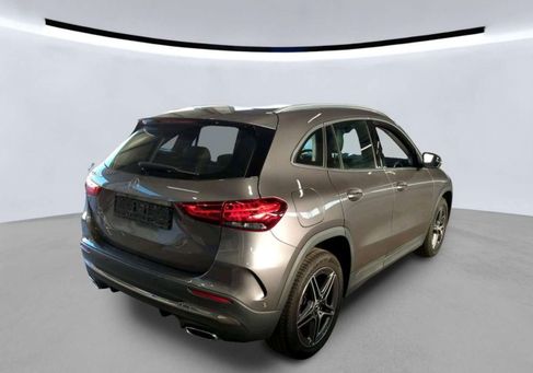 Mercedes-Benz GLA 250, 2022
