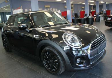 MINI ONE, 2019
