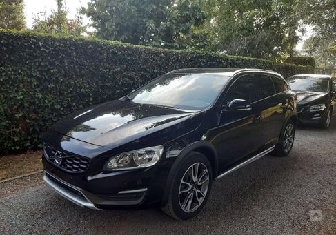 Volvo V60 Cross Country, 2016