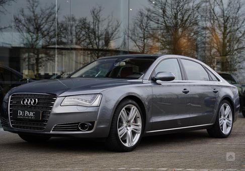 Audi A8, 2013