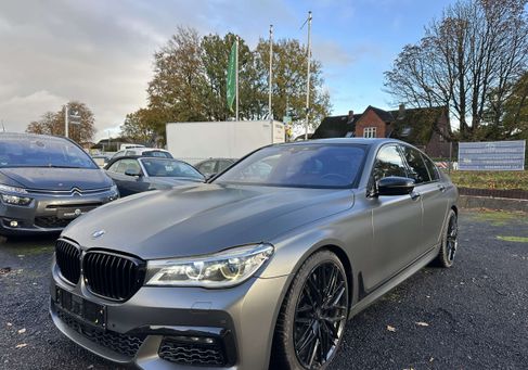 BMW 750, 2018
