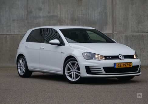 Volkswagen Golf, 2015